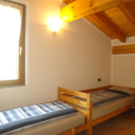 Casa Carla, Bis 4 Personen, Garten, Balkon Mit Blick Auf Den See Und Die Berge Crone Zewnętrze zdjęcie