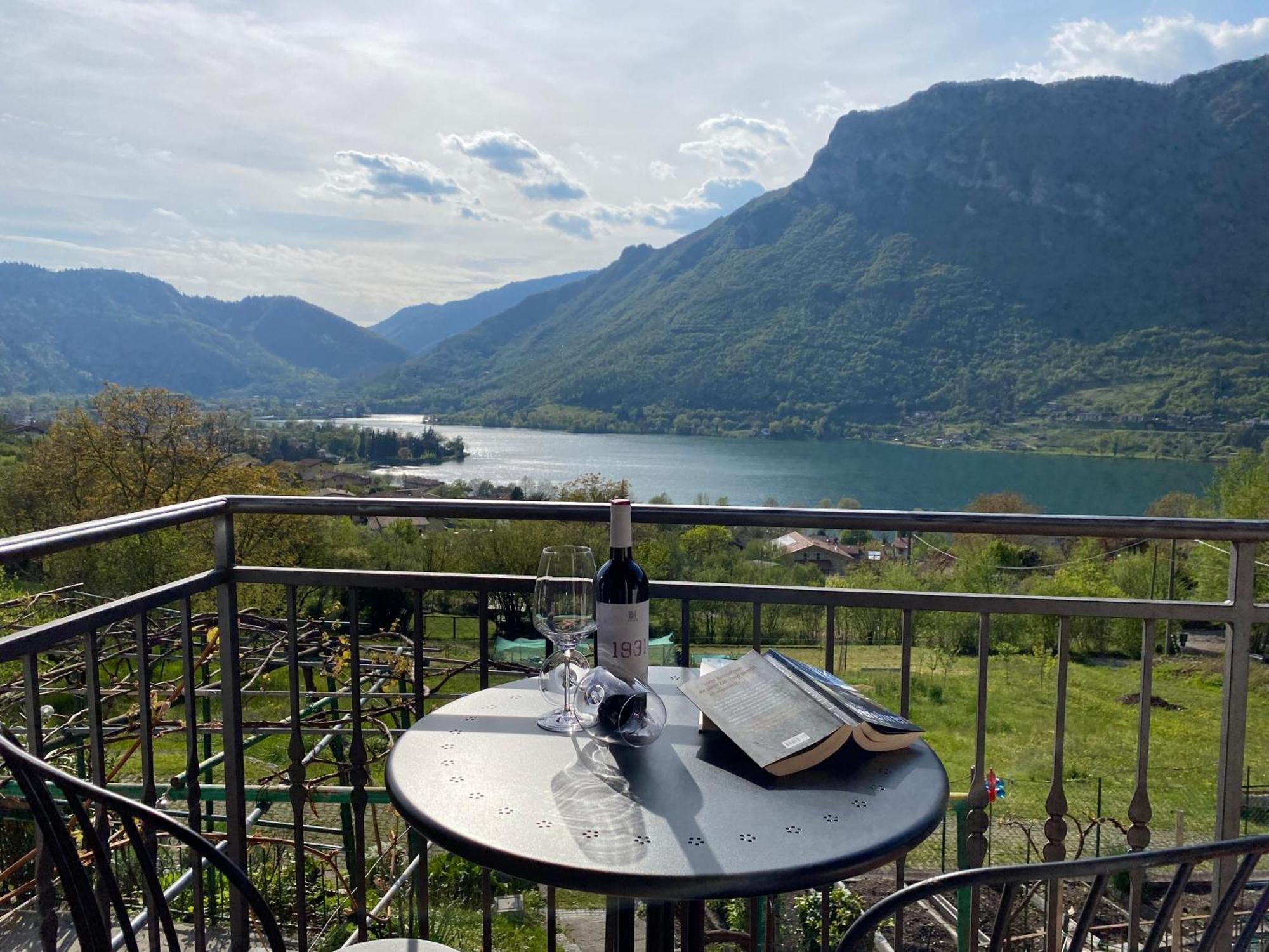 Casa Carla, Bis 4 Personen, Garten, Balkon Mit Blick Auf Den See Und Die Berge Crone Zewnętrze zdjęcie