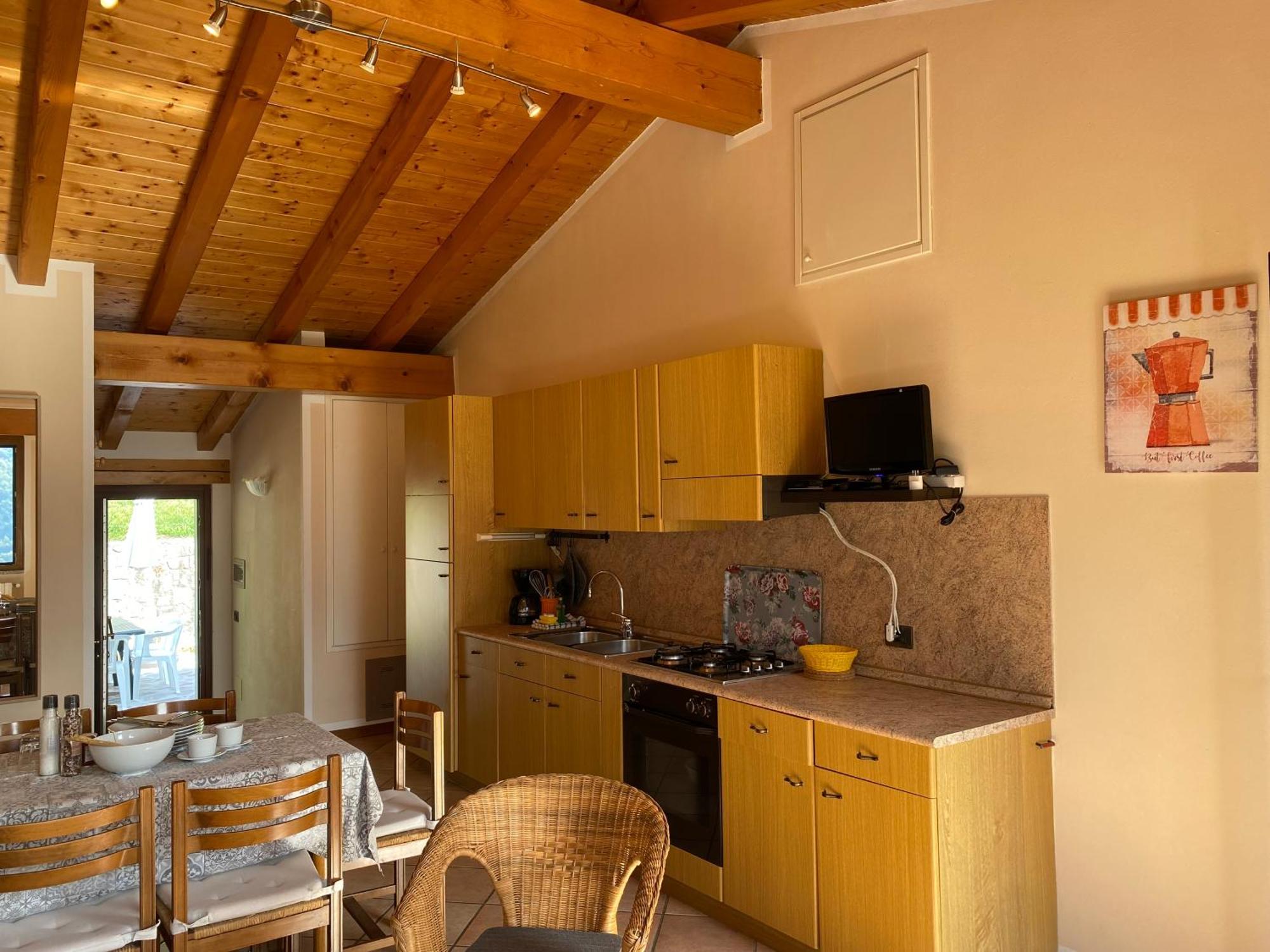 Casa Carla, Bis 4 Personen, Garten, Balkon Mit Blick Auf Den See Und Die Berge Crone Zewnętrze zdjęcie